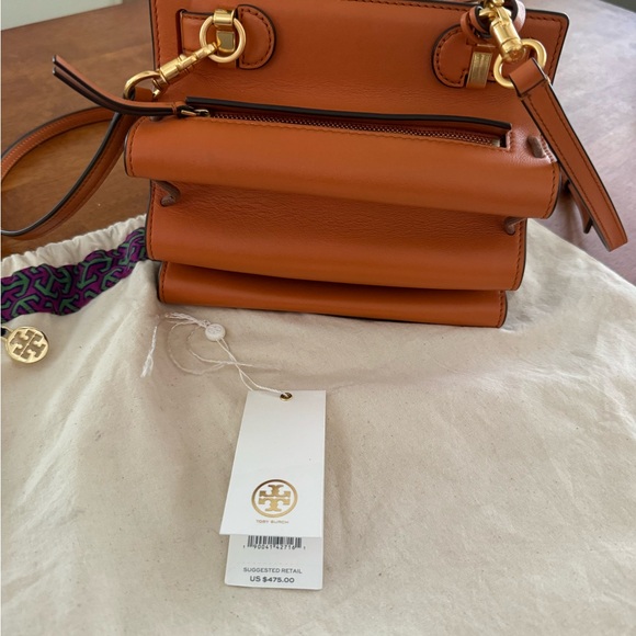 Tory Burch Radizwill accordion handbag - Picture 11 of 16